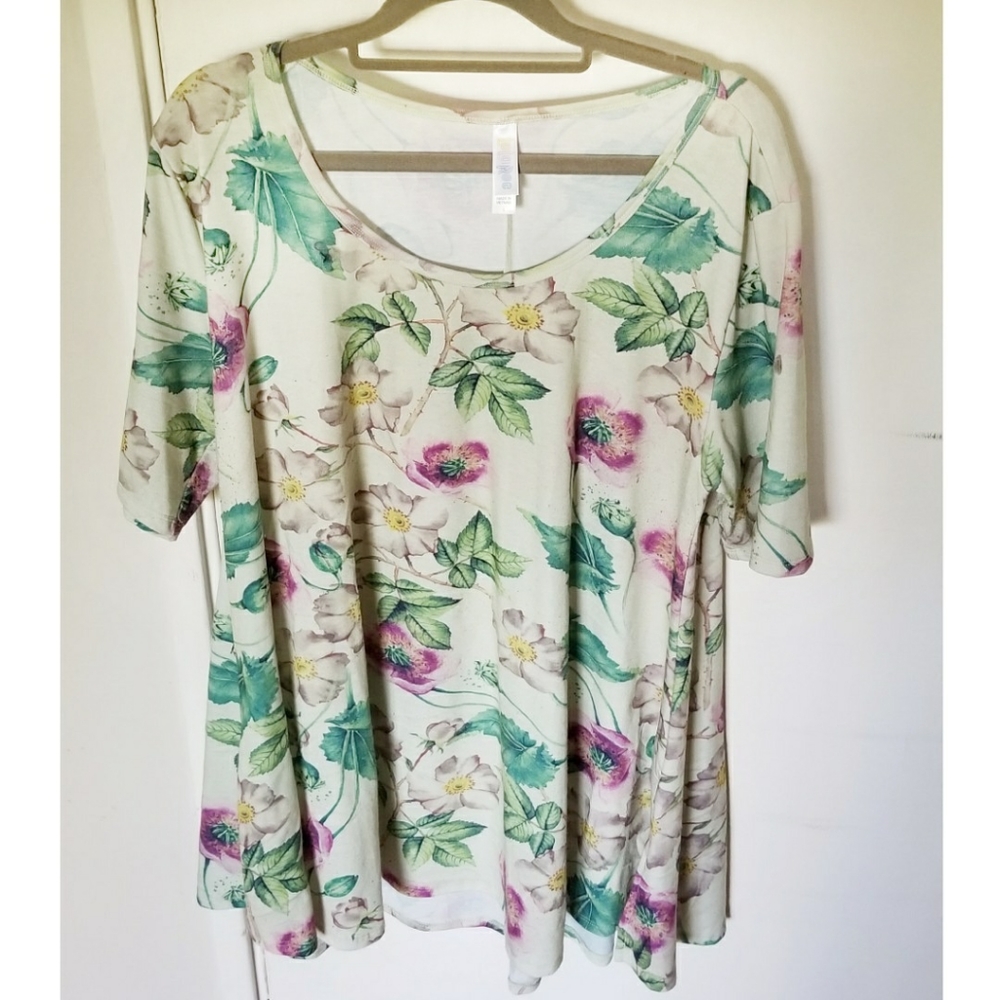 Lularoe Classic Tee Large Watercolor Florals